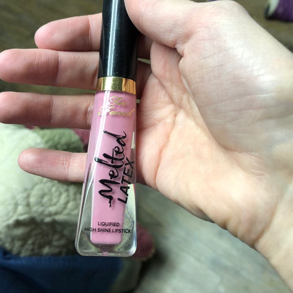 Too faced melted latex liquid lipstick